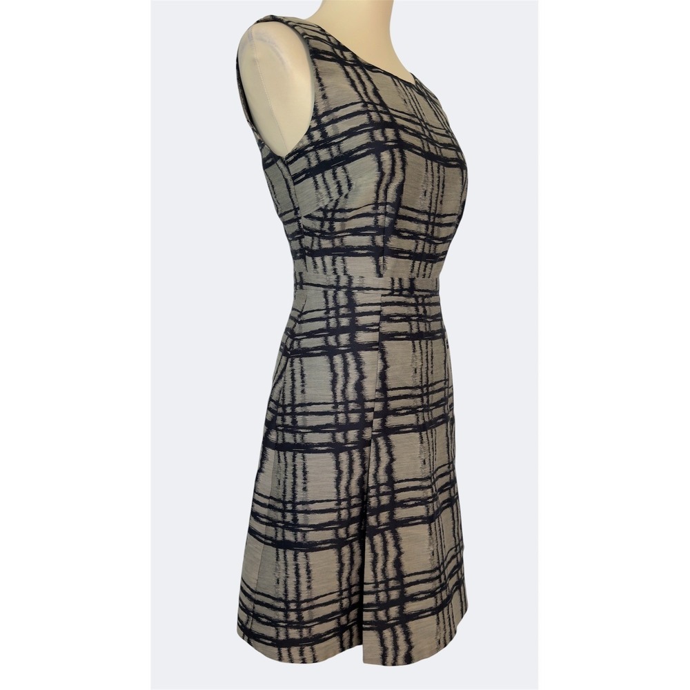 Reiss Grey & Black Plaid Fit and Flare Designer Dress Sleeveless Pleated Size 4 - Picture 10 of 14